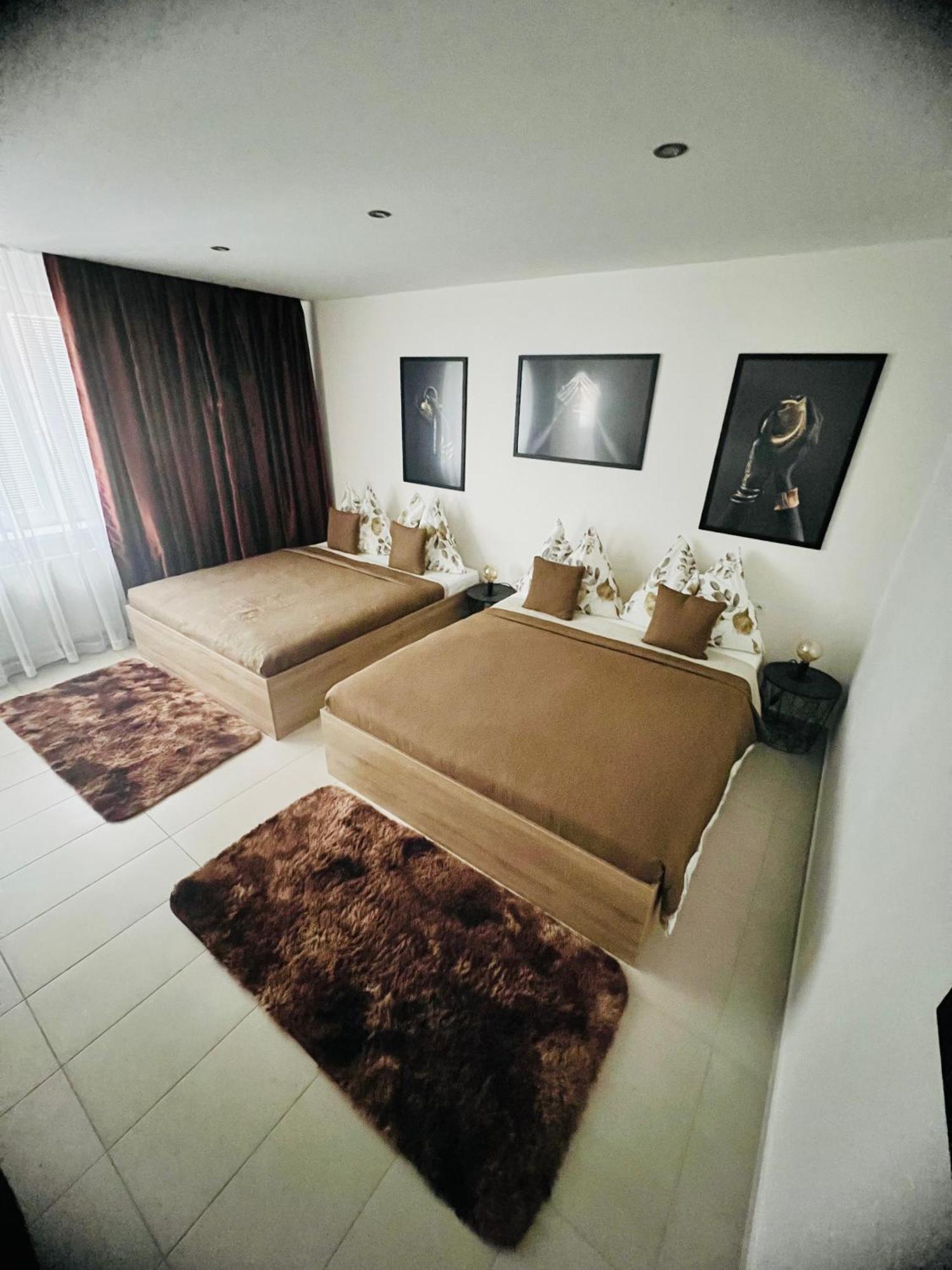 Sparrow Apartmens - Vrabcia Ulica 9, 科希策 外观 照片
